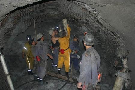 晋中工程爆破中的危险因素分析以及应对工程爆破危险的措施